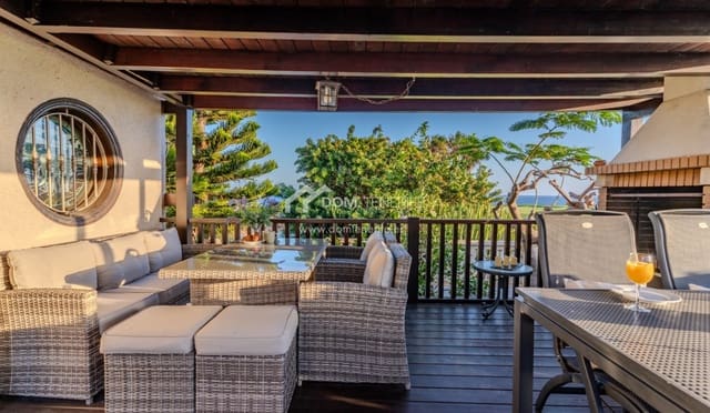 3 soveværelse Villa til salg i Amarilla Golf, San Miguel de Abona med swimmingpool garage - € 1.590.000 (Ref: 9013212)