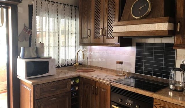 4 makuuhuone Omakotitalo vuokrattavana paikassa Alcala, Guía de Isora - 1 600 € (Ref: 9076840)