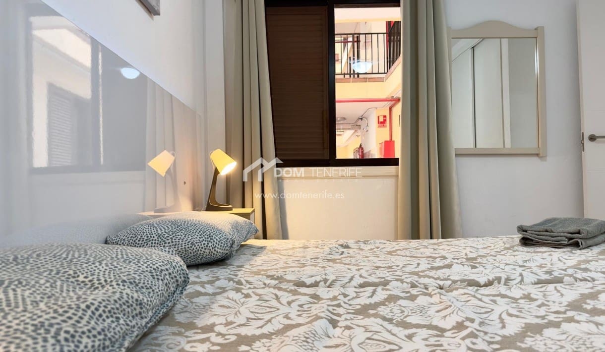 1 sovrum Lägenhet att hyra i Playa de las Americas med pool - 1 600 € (Ref: 9116493)