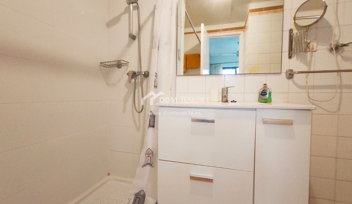 2 chambre Appartement à vendre à Los Cristianos avec piscine - 315 000 € (Ref: 9142036)