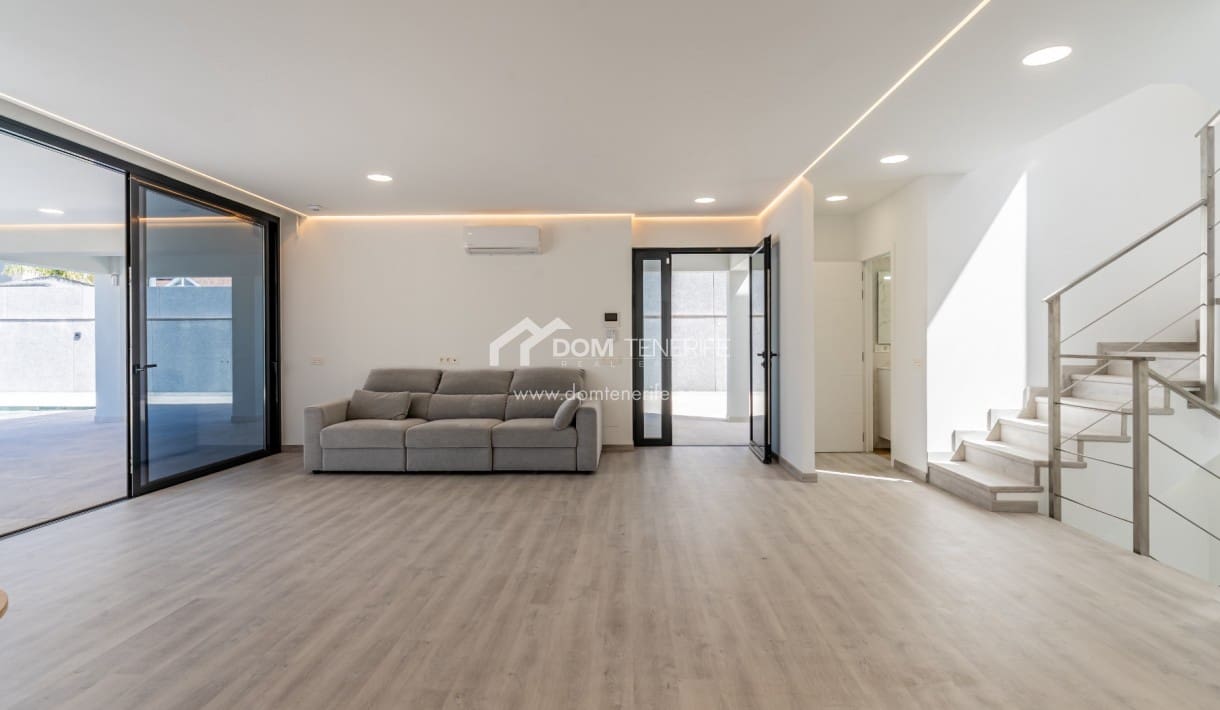 4 soveværelse Villa til salg i Adeje med swimmingpool garage - € 1.850.000 (Ref: 9148765)