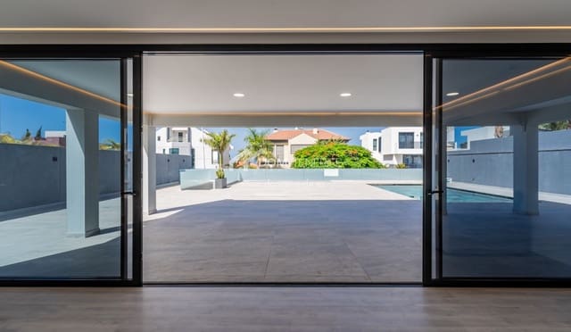 4 chambre Villa/Maison à vendre à Playa de Fañabé Alto, Adeje avec piscine garage - 1 850 000 € (Ref: 9148765)