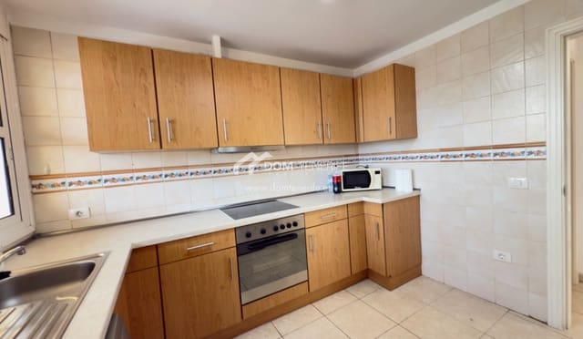 2 makuuhuone Omakotitalo vuokrattavana paikassa El Madroñal, Adeje mukana uima-altaan - 3 500 € (Ref: 9180222)