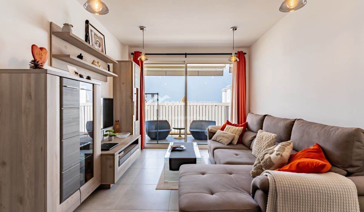 2 soveværelse Penthouse til salg i Adeje med swimmingpool - € 495.000 (Ref: 9181867)