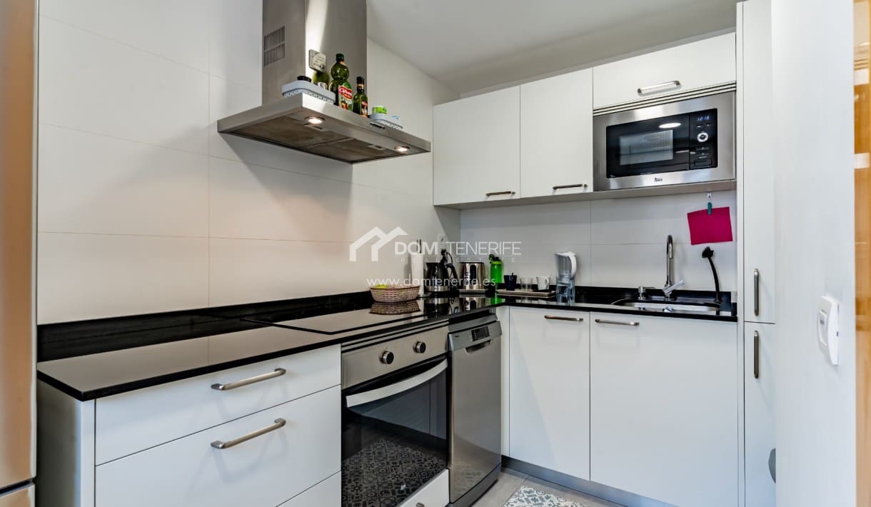 2 soveværelse Penthouse til salg i Adeje med swimmingpool - € 495.000 (Ref: 9181867)