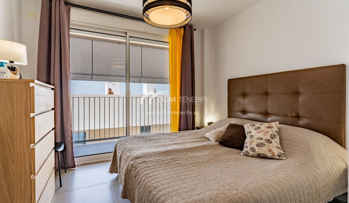 2 soveværelse Penthouse til salg i Adeje med swimmingpool - € 495.000 (Ref: 9181867)