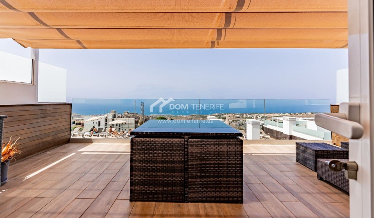 2 soveværelse Penthouse til salg i Adeje med swimmingpool - € 495.000 (Ref: 9181867)