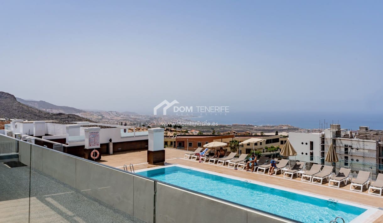 2 soveværelse Penthouse til salg i Adeje med swimmingpool - € 495.000 (Ref: 9181867)