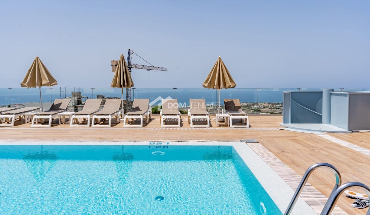 2 soveværelse Penthouse til salg i Adeje med swimmingpool - € 495.000 (Ref: 9181867)