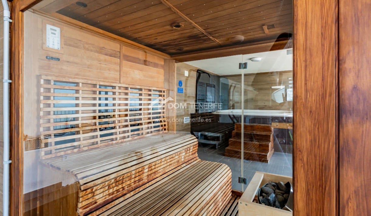 2 soveværelse Penthouse til salg i Adeje med swimmingpool - € 495.000 (Ref: 9181867)