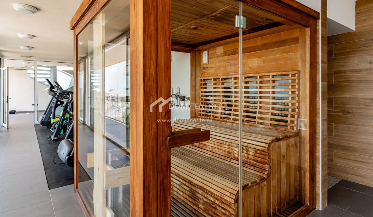 2 soveværelse Penthouse til salg i Adeje med swimmingpool - € 495.000 (Ref: 9181867)