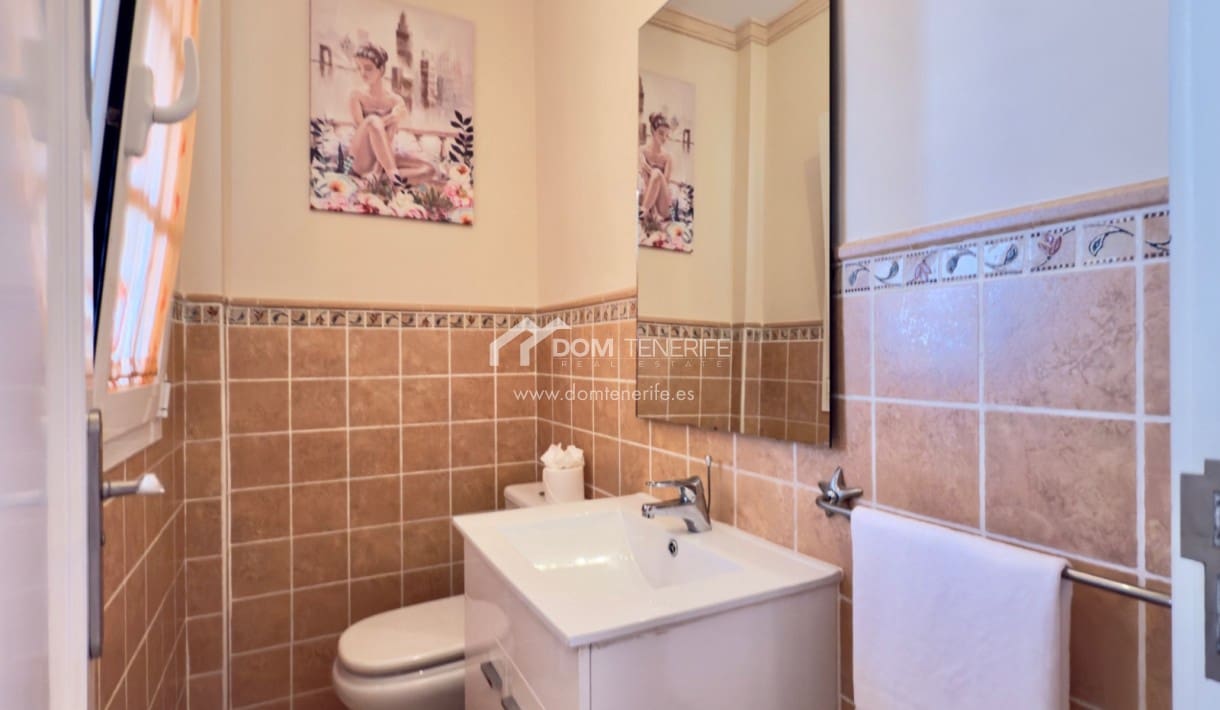 3 soveværelse Semi-Rækkehus til leje i El Madronal med swimmingpool garage - € 3.000 (Ref: 9184935)