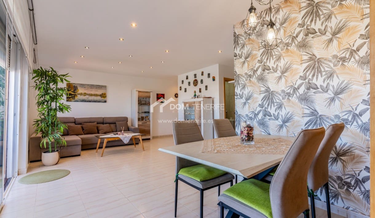 Apartamento de 2 habitaciones en Amarilla Golf en venta con piscina - 370.000 € (Ref: 9221883)