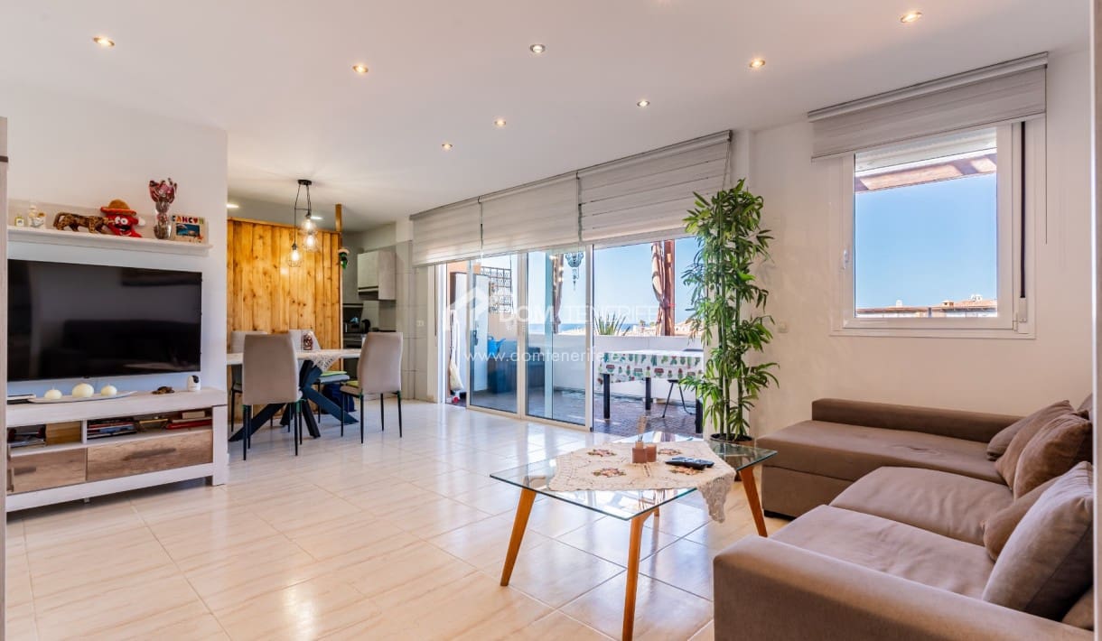 Apartamento de 2 habitaciones en Amarilla Golf en venta con piscina - 370.000 € (Ref: 9221883)