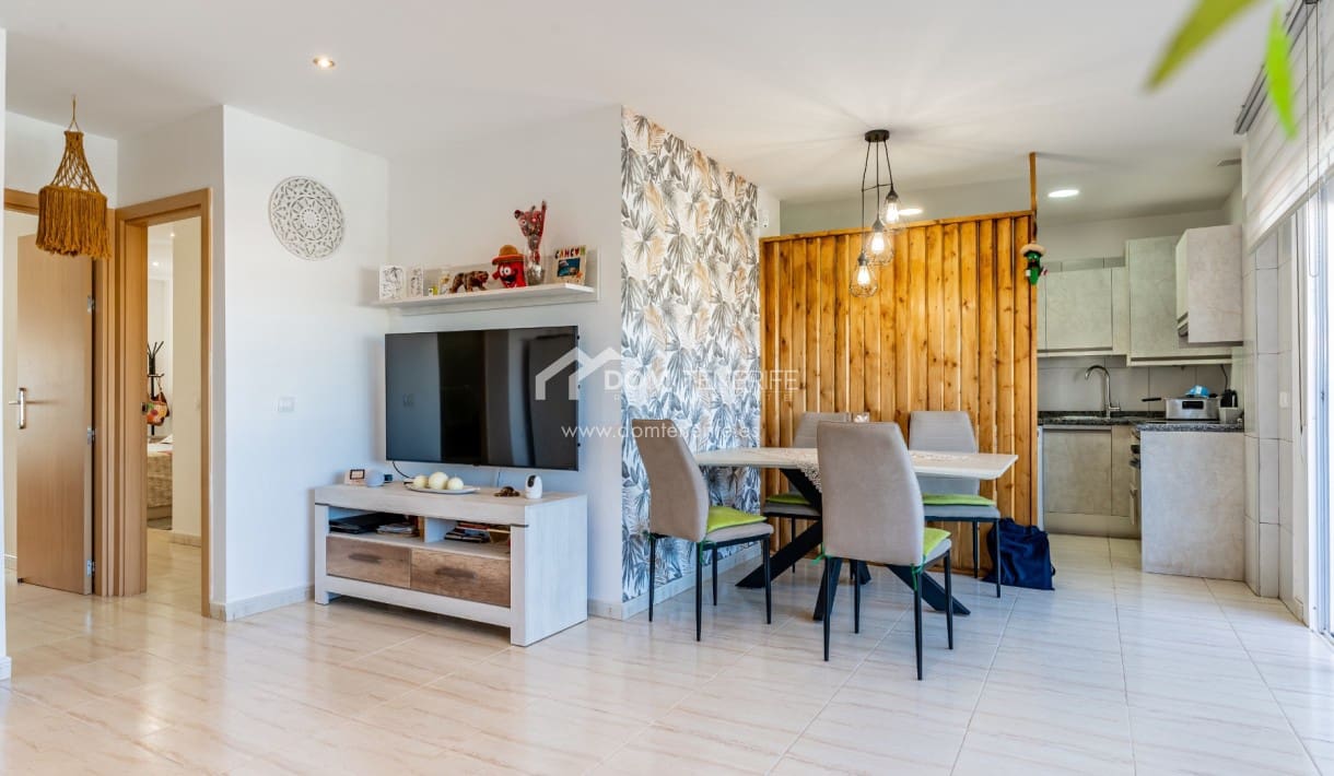 Apartamento de 2 habitaciones en Amarilla Golf en venta con piscina - 370.000 € (Ref: 9221883)