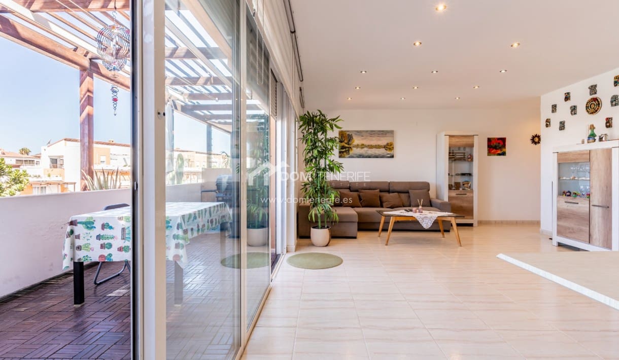 Apartamento de 2 habitaciones en Amarilla Golf en venta con piscina - 370.000 € (Ref: 9221883)