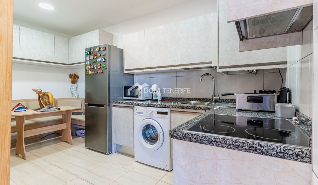 Apartamento de 2 habitaciones en Amarilla Golf en venta con piscina - 370.000 € (Ref: 9221883)