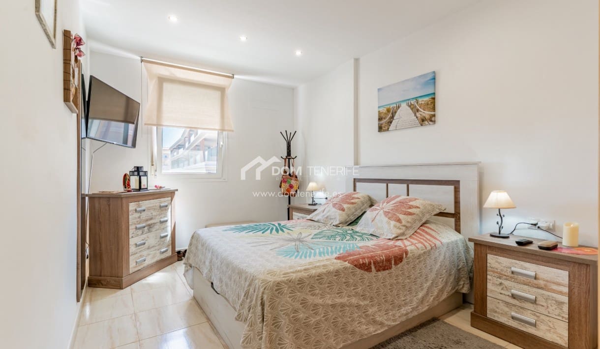 Apartamento de 2 habitaciones en Amarilla Golf en venta con piscina - 370.000 € (Ref: 9221883)