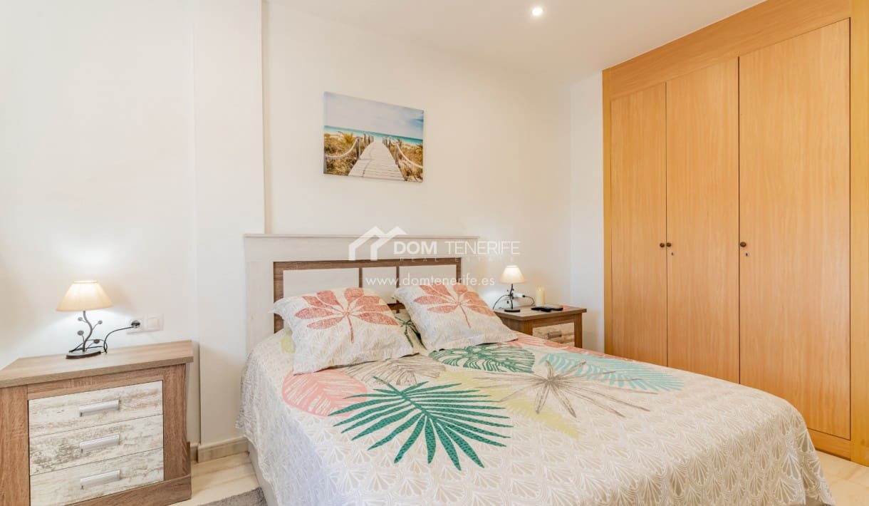 Apartamento de 2 habitaciones en Amarilla Golf en venta con piscina - 370.000 € (Ref: 9221883)