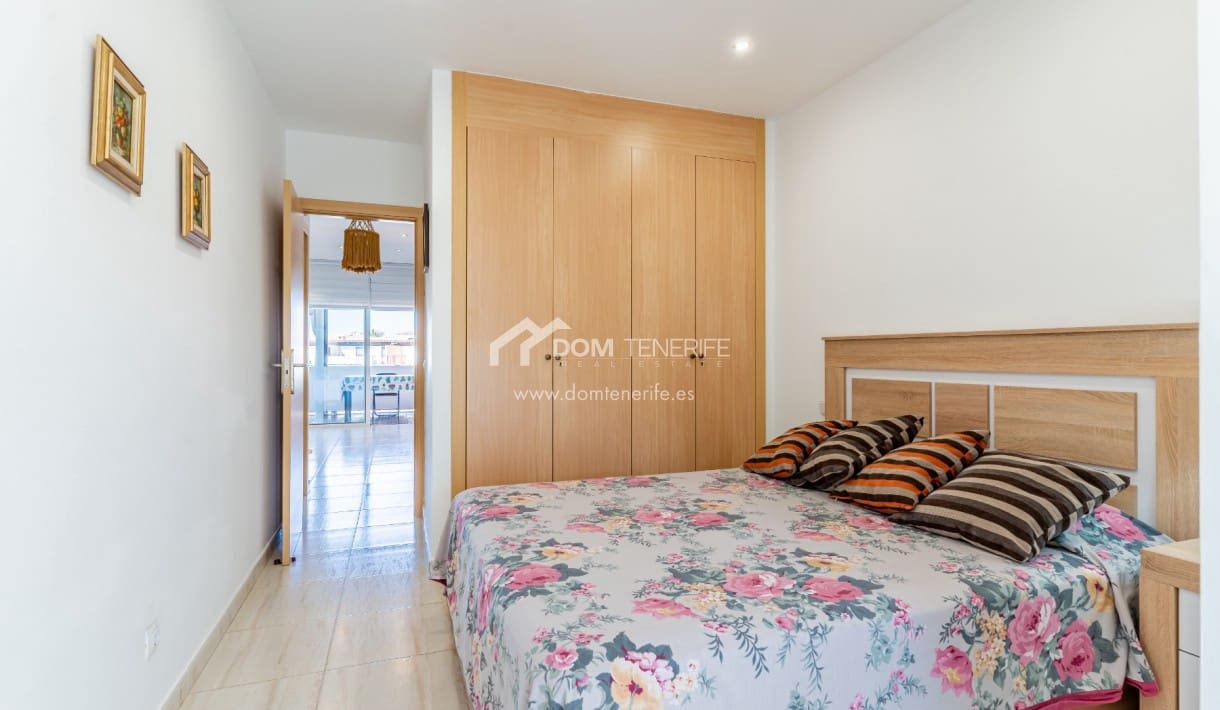 Apartamento de 2 habitaciones en Amarilla Golf en venta con piscina - 370.000 € (Ref: 9221883)
