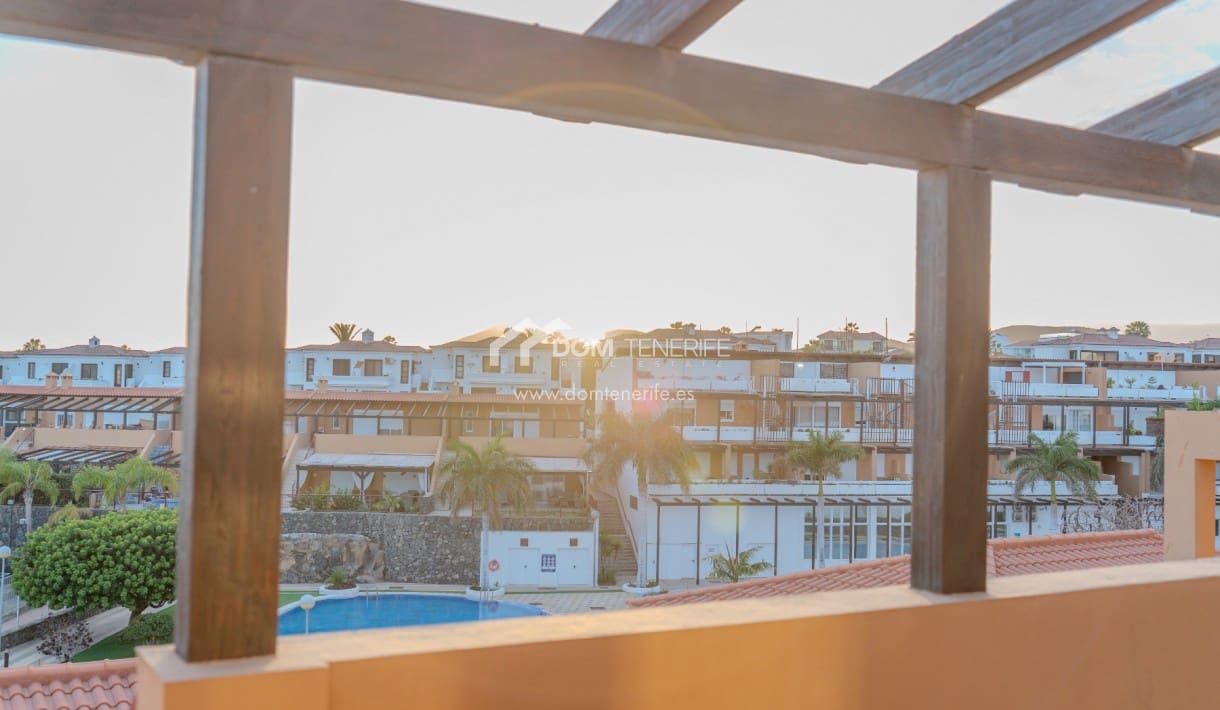 Apartamento de 2 habitaciones en Amarilla Golf en venta con piscina - 370.000 € (Ref: 9221883)