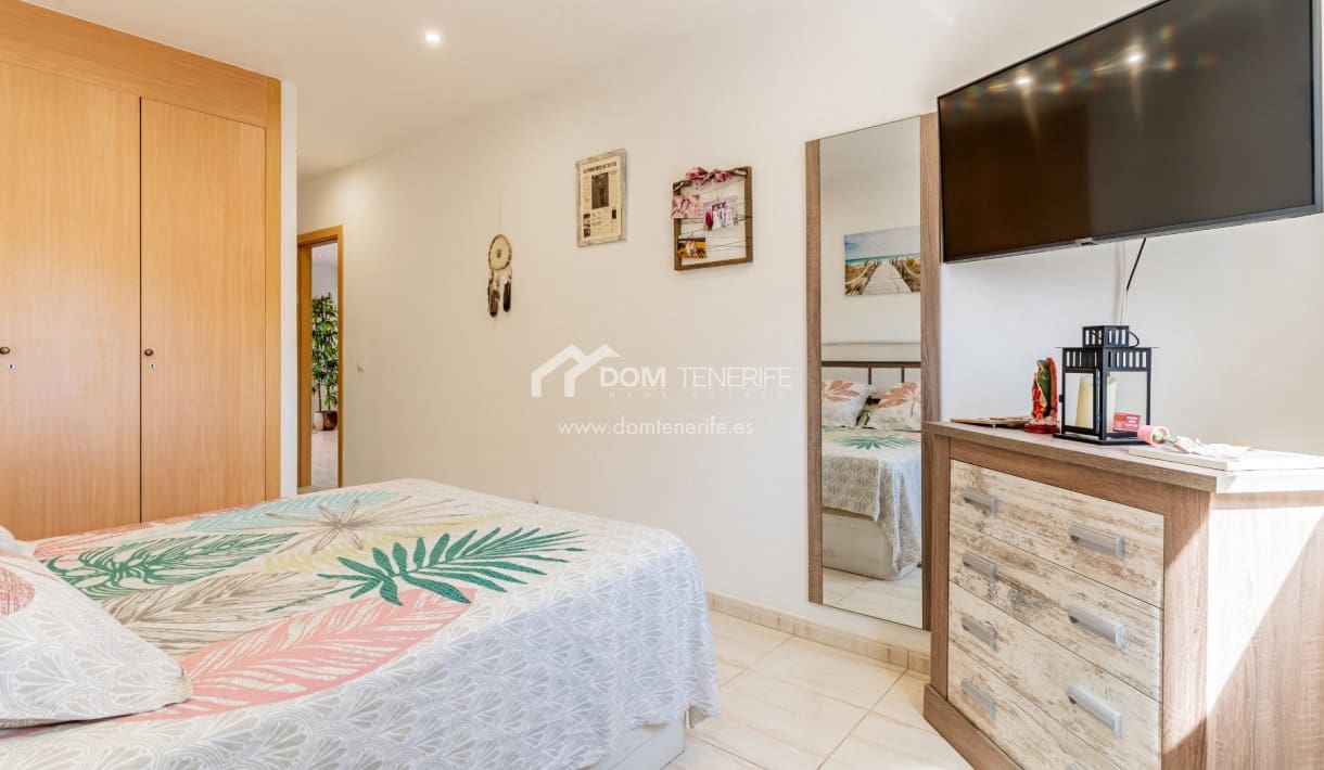 Apartamento de 2 habitaciones en Amarilla Golf en venta con piscina - 370.000 € (Ref: 9221883)