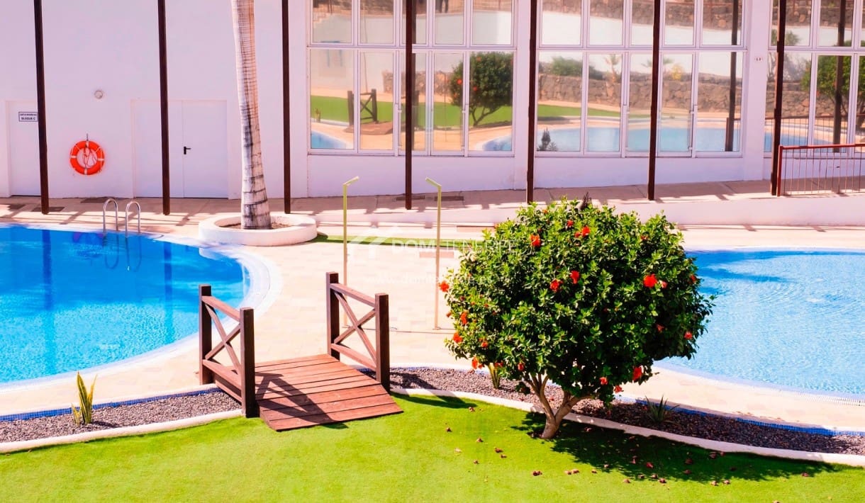 Apartamento de 2 habitaciones en Amarilla Golf en venta con piscina - 370.000 € (Ref: 9221883)