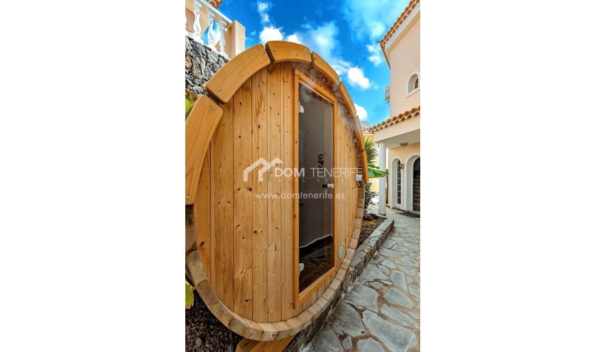 3 soveværelse Villa til salg i Callao Salvaje med swimmingpool - € 750.000 (Ref: 9232062)