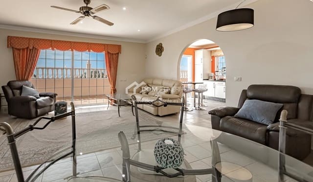 3 bedroom Villa for sale in Callao Salvaje, Adeje with pool - € 750,000 (Ref: 9232062)