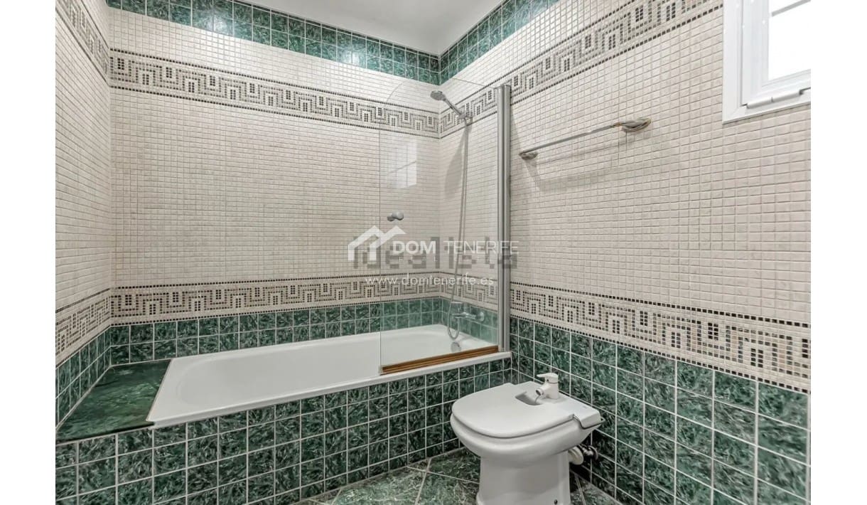 3 soveværelse Villa til salg i Callao Salvaje med swimmingpool - € 750.000 (Ref: 9232062)