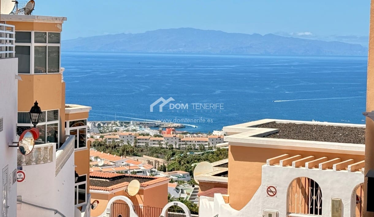 2 sovrum Hus till salu i Costa Adeje med garage - 515 000 € (Ref: 9270372)