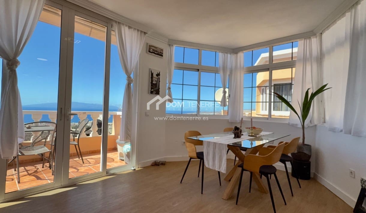 2 sovrum Hus till salu i Costa Adeje med garage - 515 000 € (Ref: 9270372)