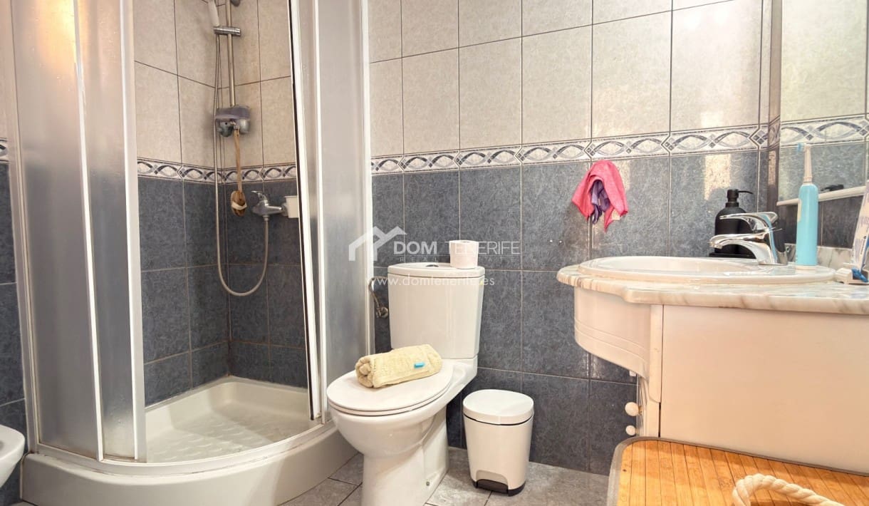 2 sovrum Hus till salu i Costa Adeje med garage - 515 000 € (Ref: 9270372)