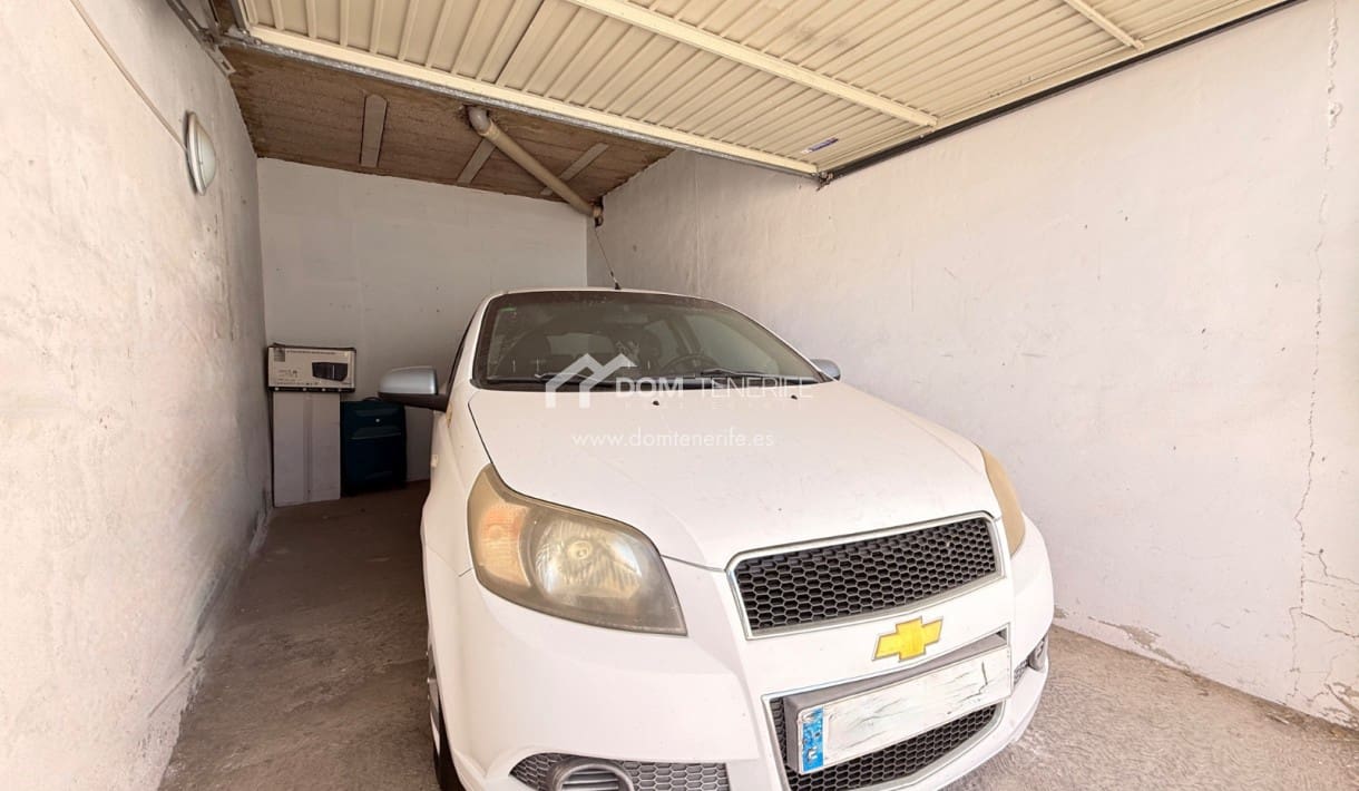 2 sovrum Hus till salu i Costa Adeje med garage - 515 000 € (Ref: 9270372)