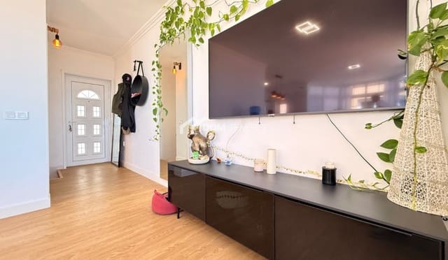 2 bedroom Townhouse for sale in San Eugenio Alto, Adeje with garage - € 515,000 (Ref: 9270372)