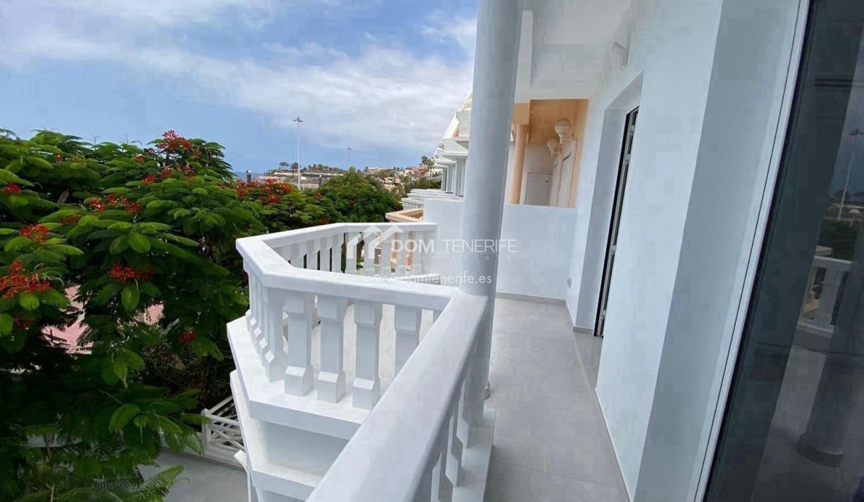 3 soveværelse Villa til salg i Fanabe med swimmingpool - € 1.400.000 (Ref: 9279815)