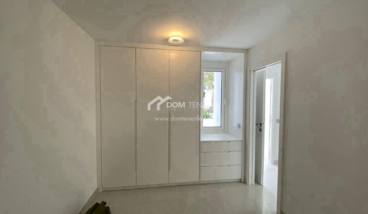 3 soveværelse Villa til salg i Fanabe med swimmingpool - € 1.400.000 (Ref: 9279815)