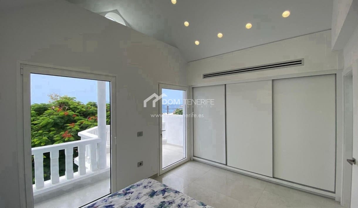 3 soveværelse Villa til salg i Fanabe med swimmingpool - € 1.400.000 (Ref: 9279815)