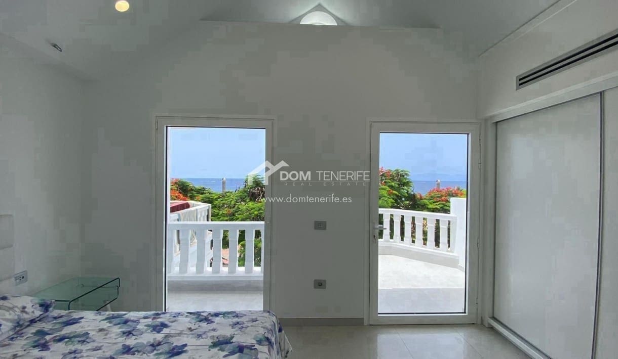 3 soveværelse Villa til salg i Fanabe med swimmingpool - € 1.400.000 (Ref: 9279815)