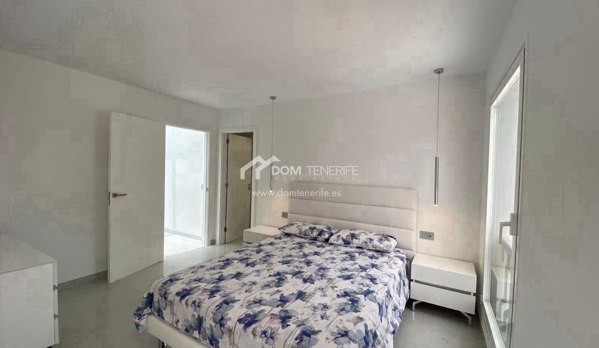 3 soveværelse Villa til salg i Fanabe med swimmingpool - € 1.400.000 (Ref: 9279815)