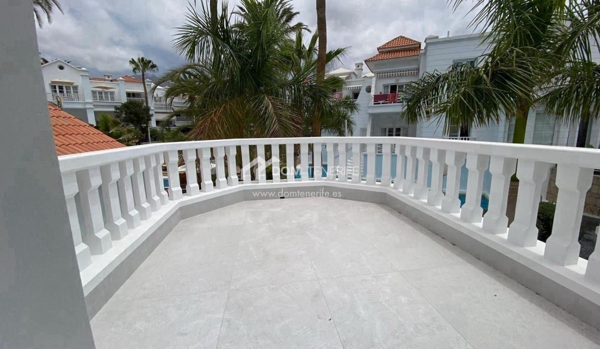 3 soveværelse Villa til salg i Fanabe med swimmingpool - € 1.400.000 (Ref: 9279815)