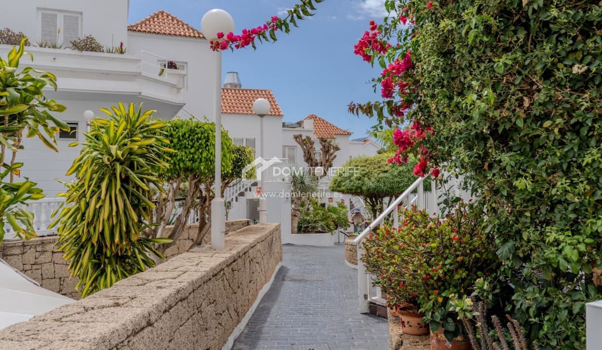 3 soveværelse Villa til salg i Fanabe med swimmingpool - € 1.400.000 (Ref: 9279815)