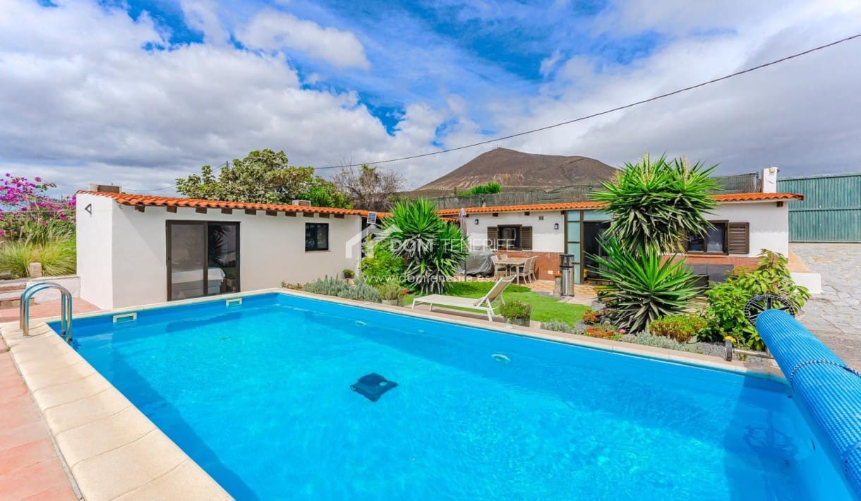 3 chambre Villa/Maison à vendre à Granadilla de Abona avec piscine - 389 000 € (Ref: 9295047)