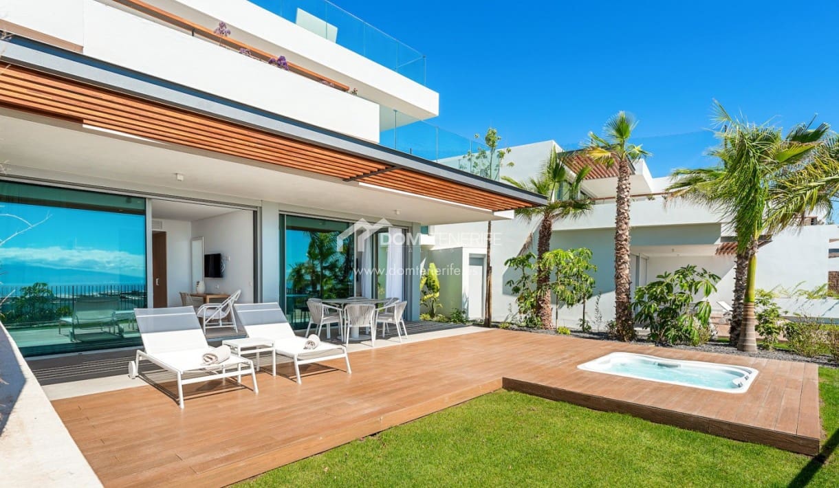 2 chambre Appartement à vendre à Guia de Isora avec piscine - 968 000 € (Ref: 9314535)