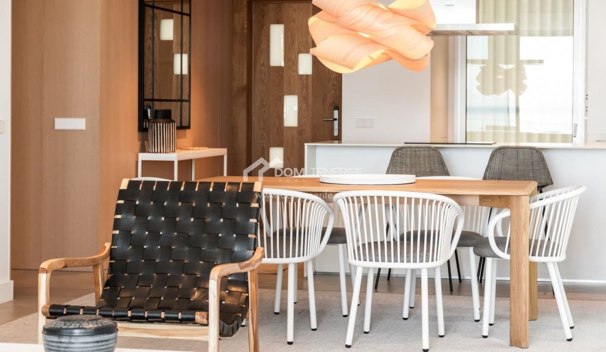 2 bedroom Apartment for sale in Guia de Isora with pool - € 1,080,000 (Ref: 9314539)