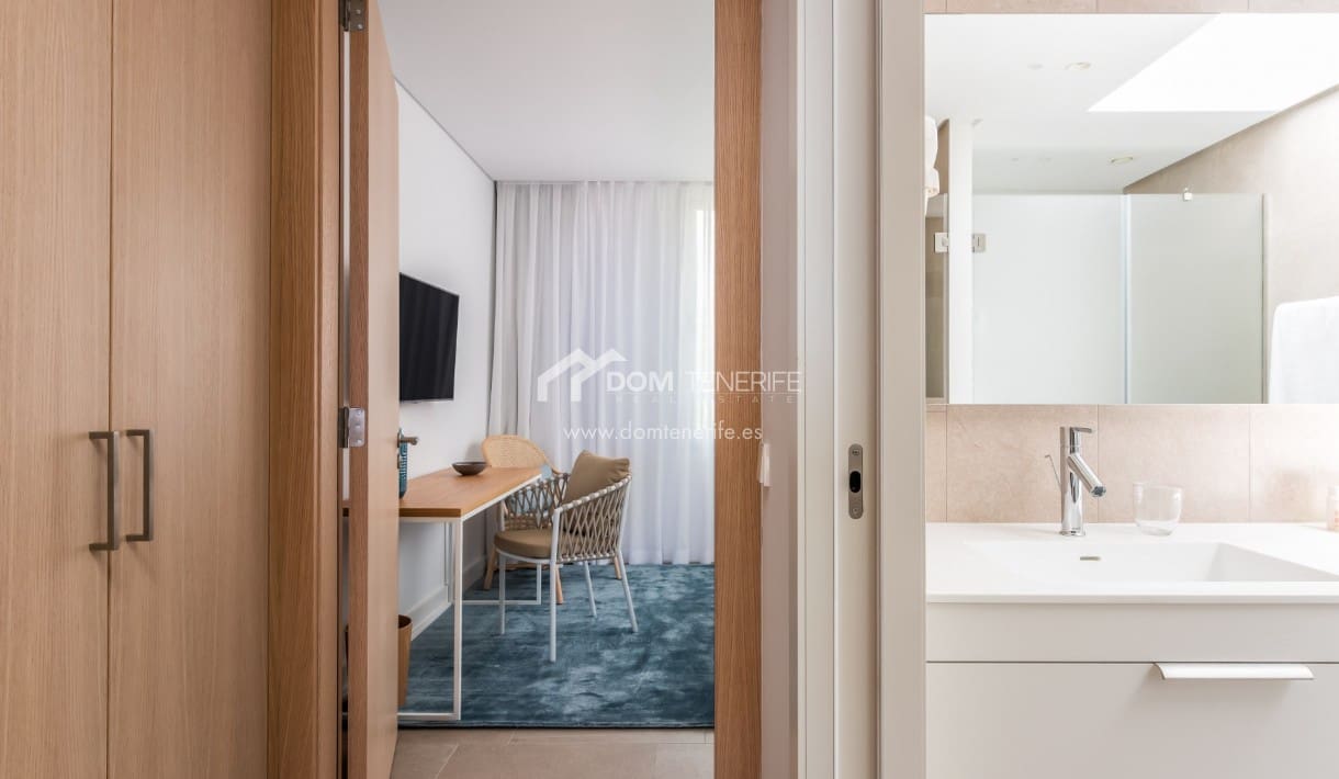 2 chambre Appartement à vendre à Guia de Isora avec piscine - 1 030 000 € (Ref: 9315169)