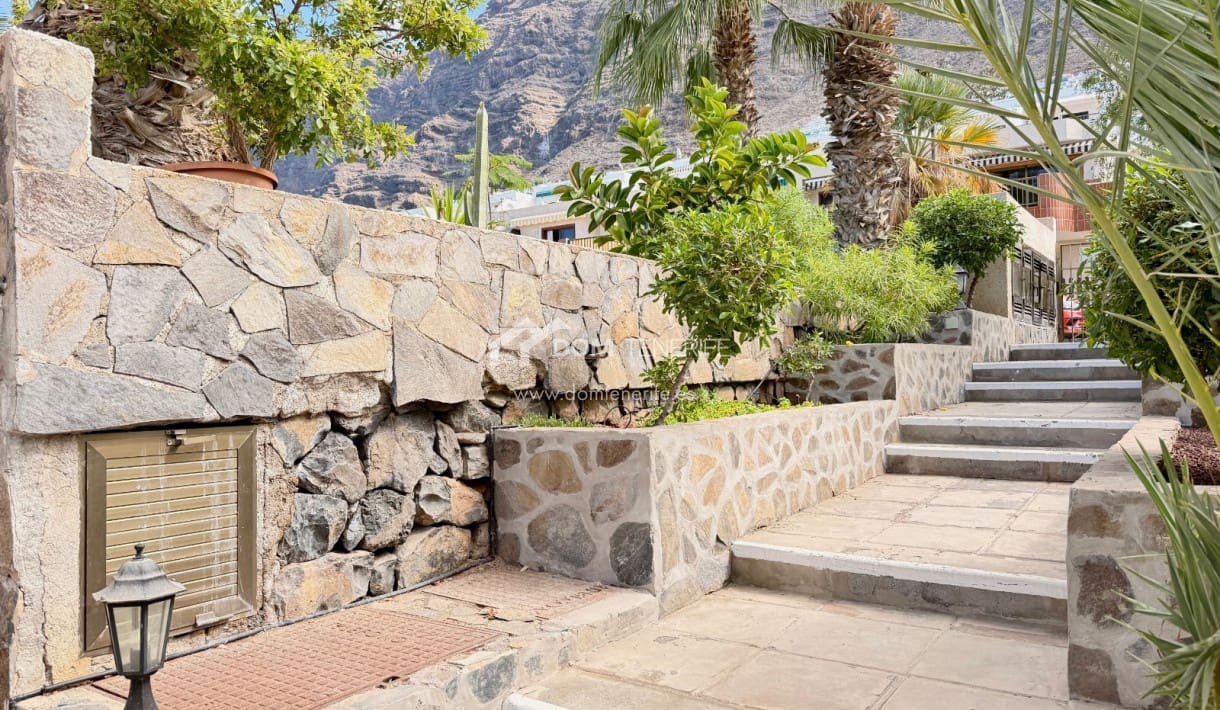 1 bedroom Apartment for sale in Los Gigantes with pool - € 240,000 (Ref: 9319773)