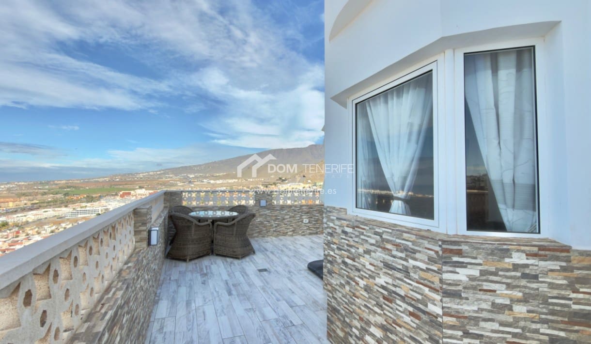 3 soveværelse Byhus til salg i Torviscas med swimmingpool garage - € 630.000 (Ref: 9322318)