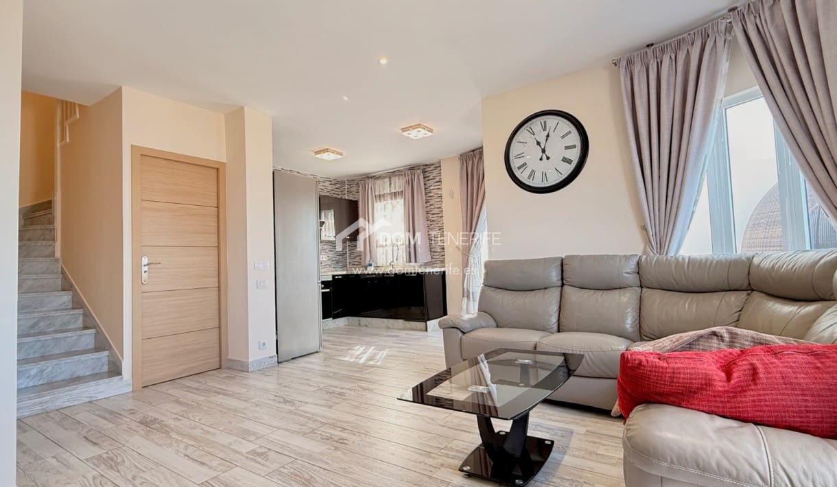 3 soveværelse Byhus til salg i Torviscas med swimmingpool garage - € 630.000 (Ref: 9322318)