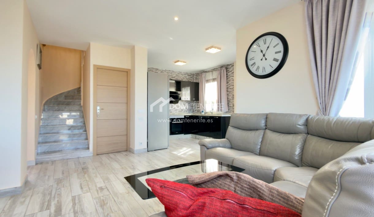 3 soveværelse Byhus til salg i Torviscas med swimmingpool garage - € 630.000 (Ref: 9322318)